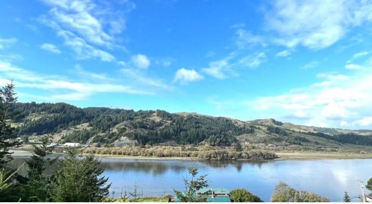 Rogue River Landing Resort Gold Beach Esterno foto